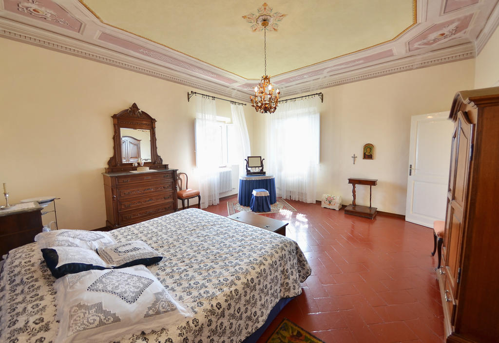 Villa Buonaparte San Miniato Zimmer foto