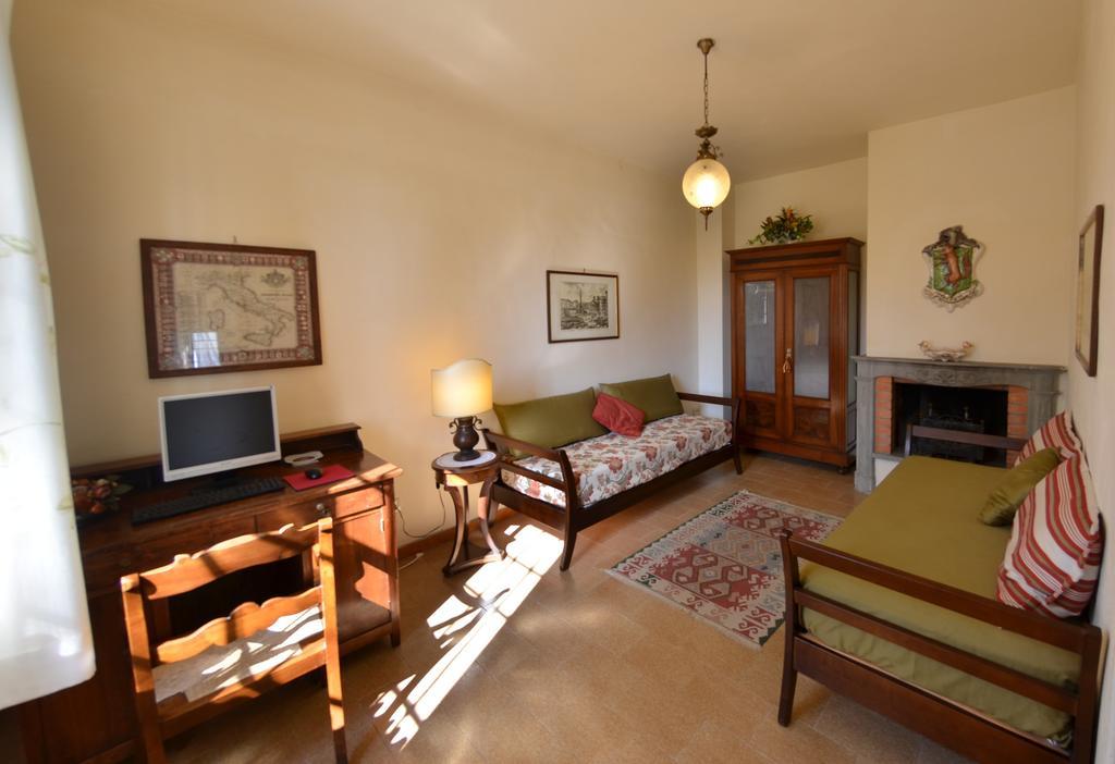 Villa Buonaparte San Miniato Zimmer foto